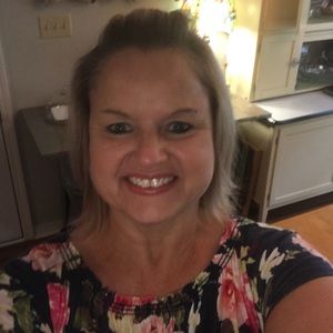 Meet your Posher, Loretta